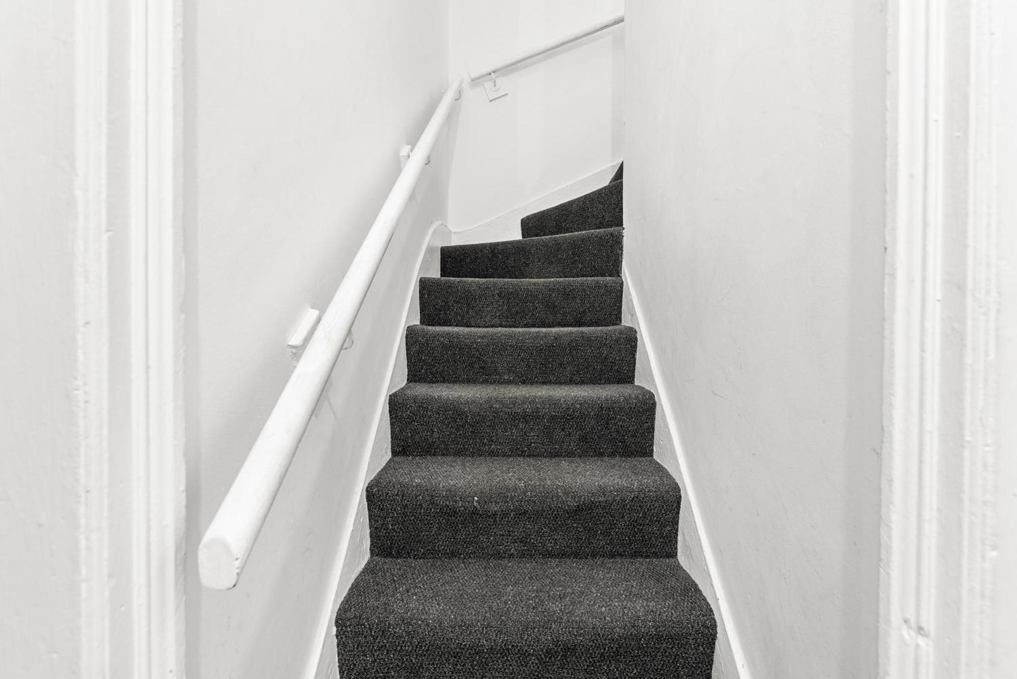 20 Percent Off! Stylish Sheffield Abode Sleeps 12 Διαμέρισμα Εξωτερικό φωτογραφία