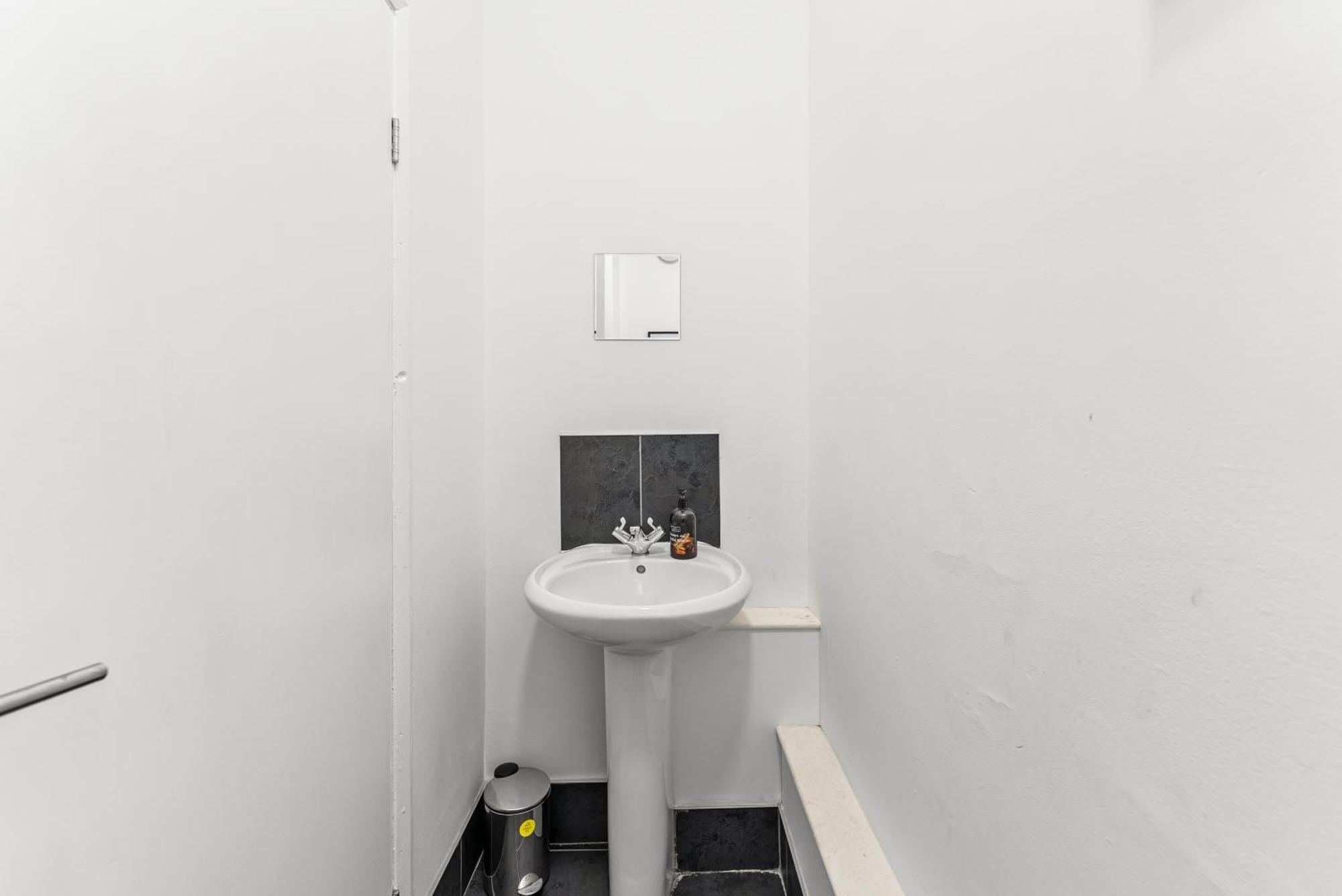 20 Percent Off! Stylish Sheffield Abode Sleeps 12 Διαμέρισμα Εξωτερικό φωτογραφία