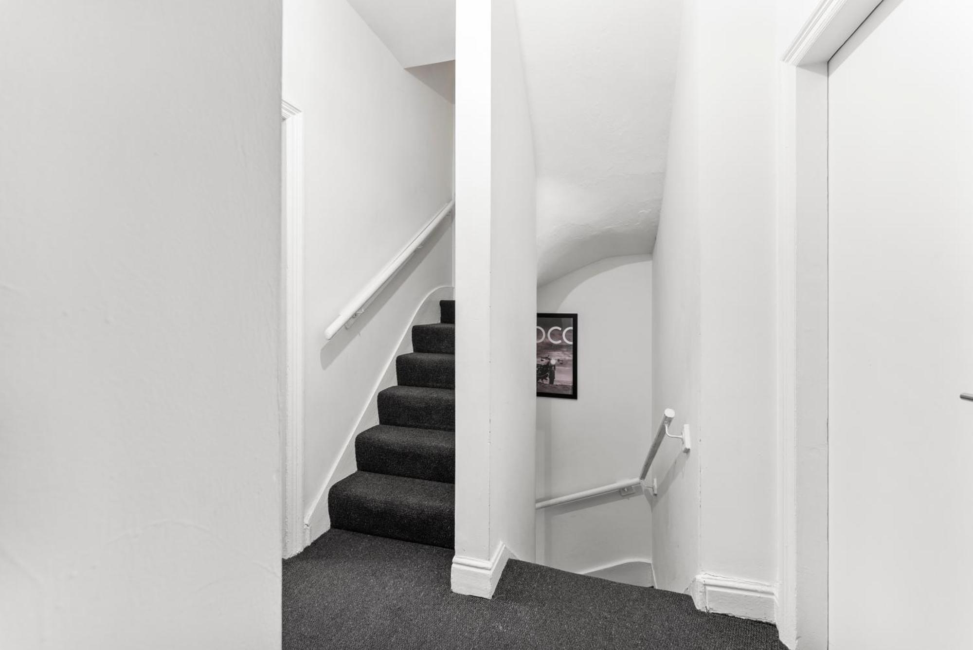 20 Percent Off! Stylish Sheffield Abode Sleeps 12 Διαμέρισμα Εξωτερικό φωτογραφία