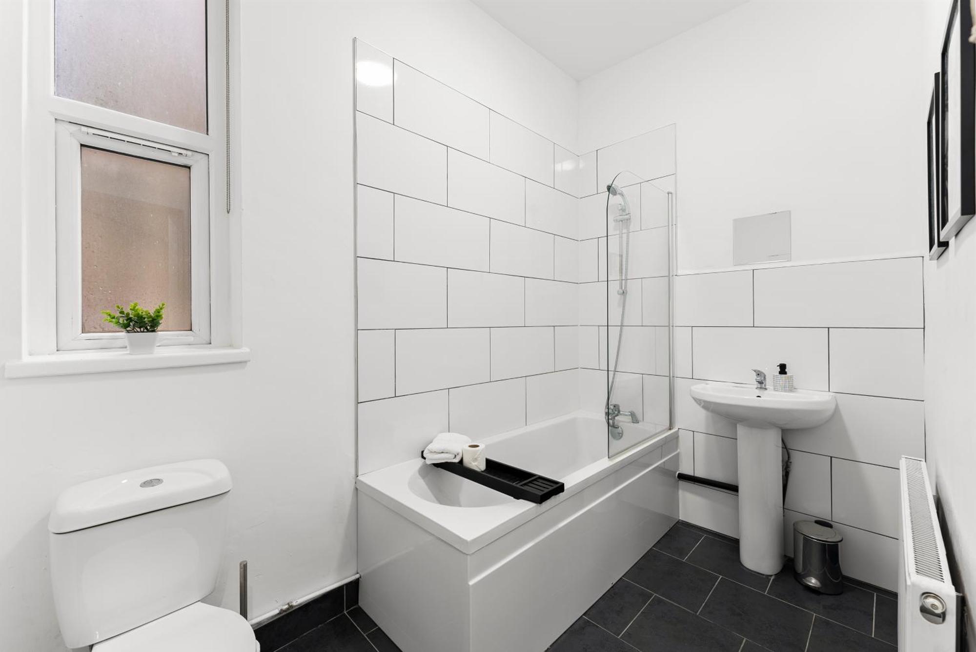 20 Percent Off! Stylish Sheffield Abode Sleeps 12 Διαμέρισμα Εξωτερικό φωτογραφία
